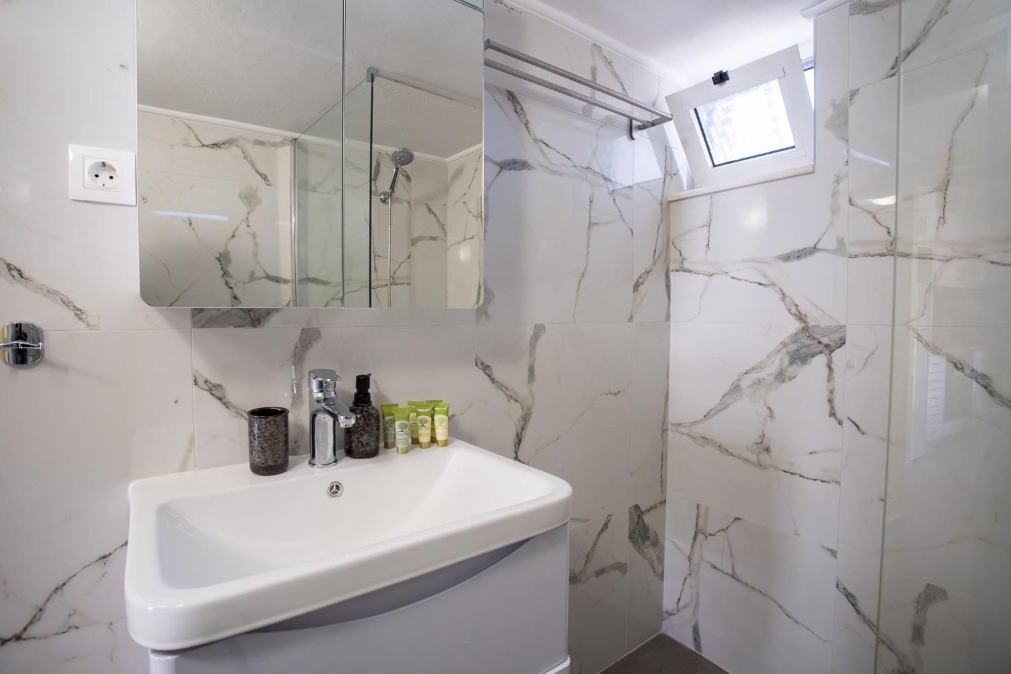 Two Bedroom Apartment, Lesvos Apartment *